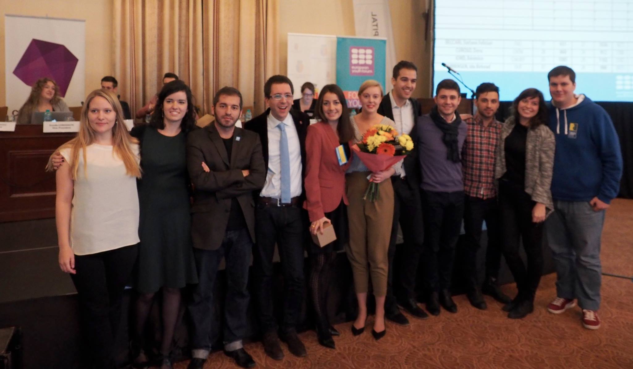Os recém eleitos membros do Fórum Europeu da Juventude