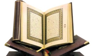 Corão, livro sagrado do Islamismo.
