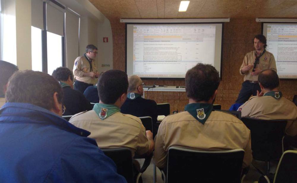 Recolha de contributos para enriquecimento de documentos.