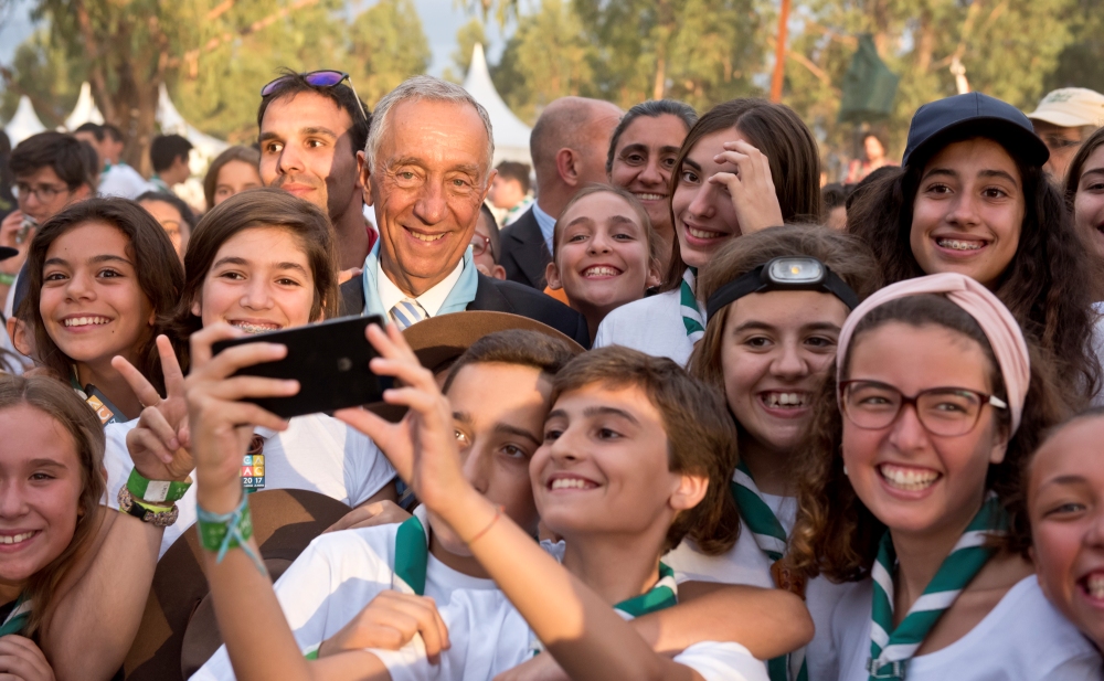 No meio de tanta agitação, Marcelo sublinhou a importância deste movimento para o crescimento dos jovens.