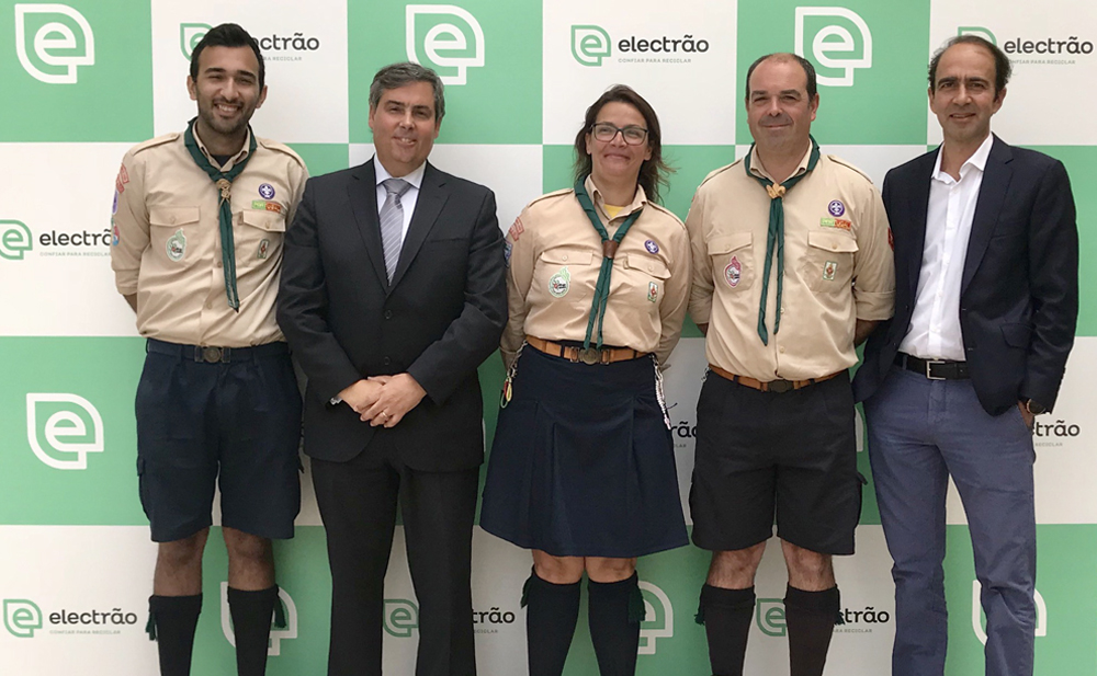 61 agrupamentos conseguiram entregar 30 toneladas.